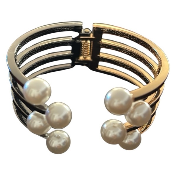 Vintage style pearl Luxury bracelet - Picture 10 of 10